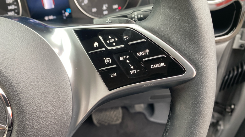 Mercedes-Benz Vito L2 Diesel Rwd 119CDI Select Crew Van 9G-Tronic